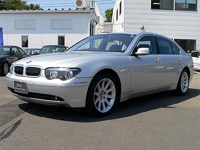 BMW 760 Li tg(NbNŊg)