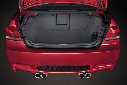 BMW M3 Coupé Luggage Compartment(NbNŊg)