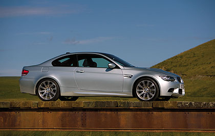 The new BMW M3 Coupé(NbNŊg)