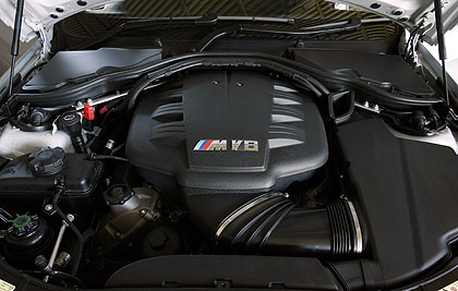 The new BMW M3 Coupé(NbNŊg)